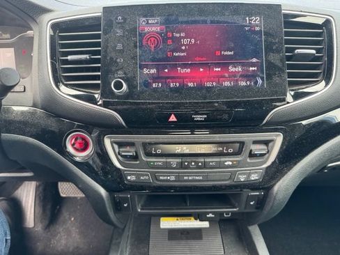 Used 2023 Honda Ridgeline Black Edition image 15