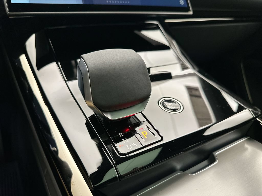 New 2027 Land Rover Range Rover Sport SE AWD/4WD image 12