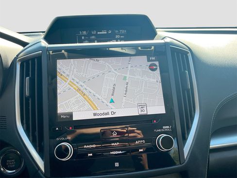 Used 2022 Subaru Impreza 2.0i Limited image 13