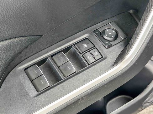 Used 2022 Toyota RAV4 XLE Premium AWD/4WD image 25