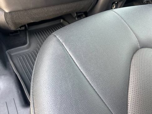 Used 2024 Toyota Grand Highlander AWD image 16