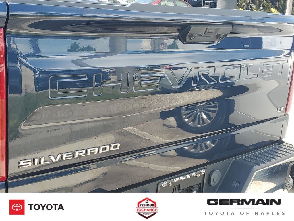 Used 2022 Chevrolet Silverado 1500 LT AWD/4WD image 17