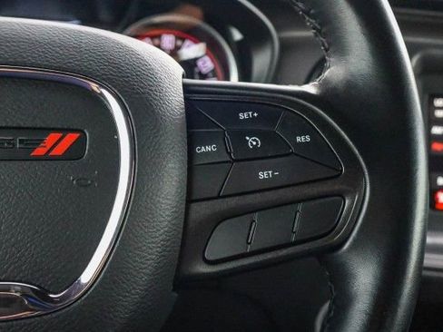 Used 2023 Dodge Challenger SXT image 18