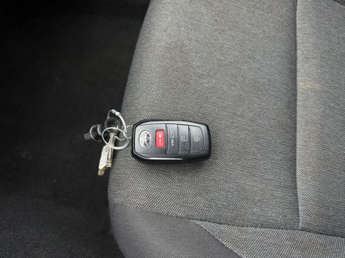 Used 2025 Toyota Camry LE image 22