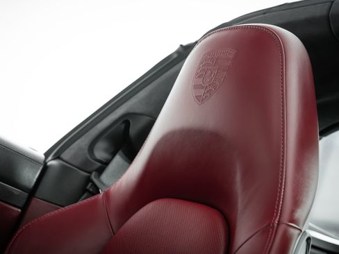 Used 2018 Porsche 911 Targa 4 GTS image 92