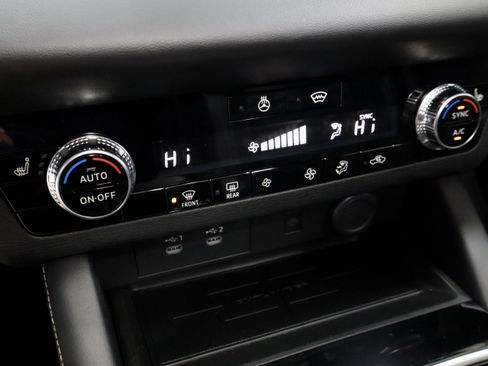 New 2026 Mitsubishi Outlander SE image 25