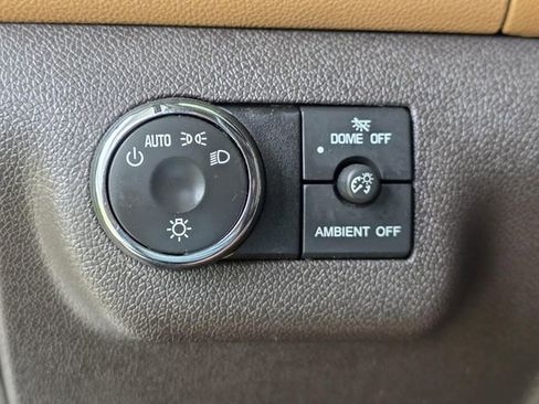 Used 2016 Buick Enclave Premium w/ Experience Buick Package FWD image 28