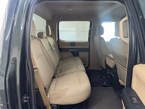 Used 2015 Ford F150 XLT w/ Equipment Group 301A Mid image 11