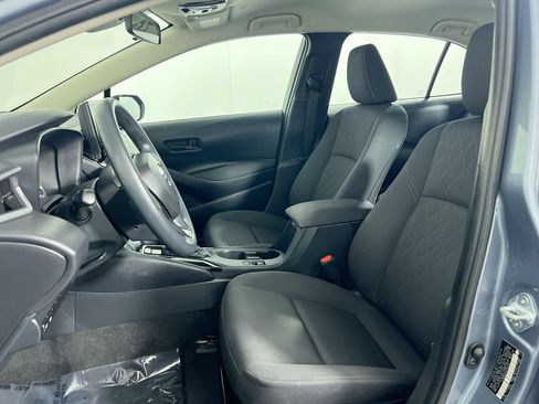 Used 2024 Toyota Corolla LE FWD image 12