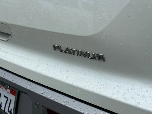 Certified 2023 Nissan Pathfinder Platinum w/ Cargo Package FWD image 7