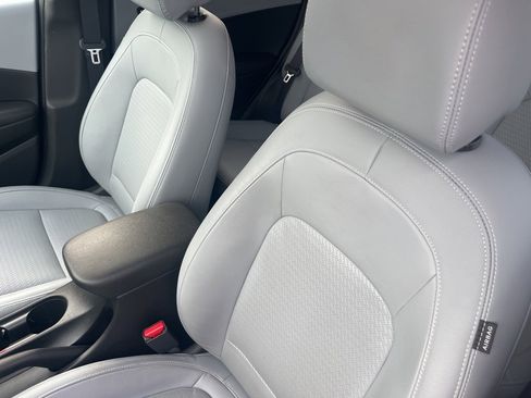 Used 2021 Hyundai Kona Limited w/ Cargo Package image 9