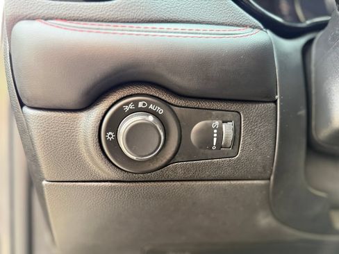 Used 2025 Dodge Durango R/T AWD/4WD image 19