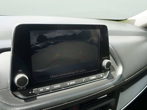 Used 2024 Nissan Rogue SV FWD image 26