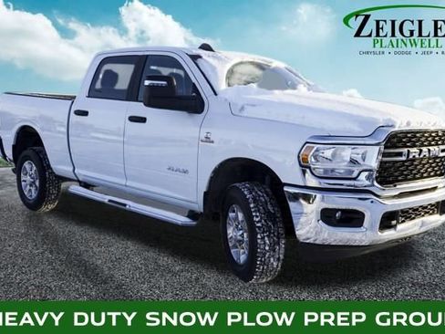 Used 2024 RAM 2500 Big Horn w/ Off Road Package image 4