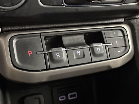 Used 2023 GMC Acadia Denali w/ Black Diamond Edition image 24