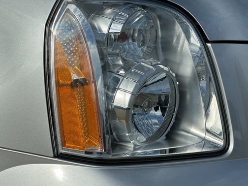 Used 2014 GMC Yukon XL Denali image 11