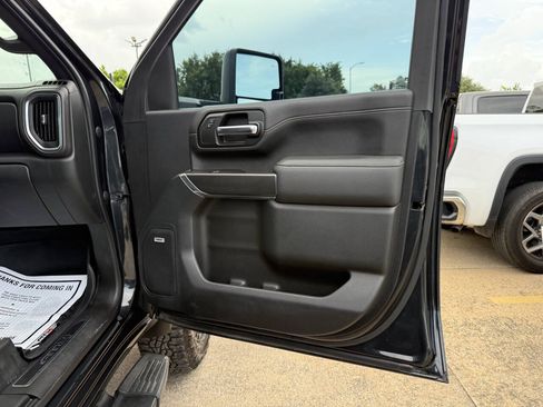 Used 2020 GMC Sierra 2500 AT4 w/ AT4 Premium Package AWD/4WD image 11