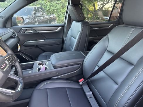New 2026 GMC Acadia Elevation w/ Black Edition FWD image 5