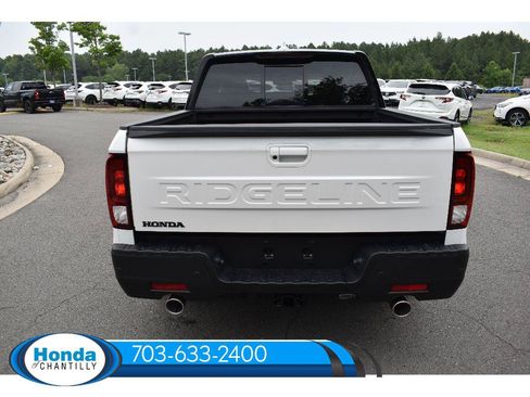 New 2026 Honda Ridgeline Black Edition image 6