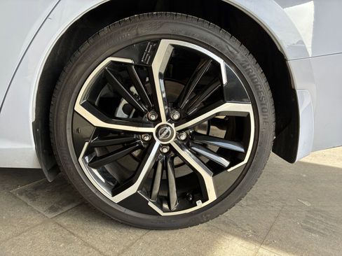 Used 2025 Nissan Altima 2.5 SR image 30