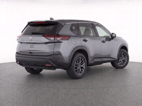 Used 2024 Nissan Rogue S AWD/4WD image 4