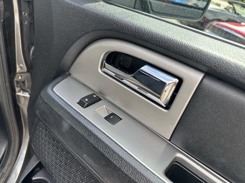 Used 2017 Ford Expedition EL XLT image 23