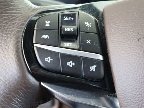 Used 2021 Ford Explorer King Ranch w/ Premium Technology Package AWD/4WD image 28
