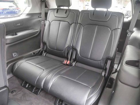 Used 2021 Jeep Grand Cherokee L Limited image 19