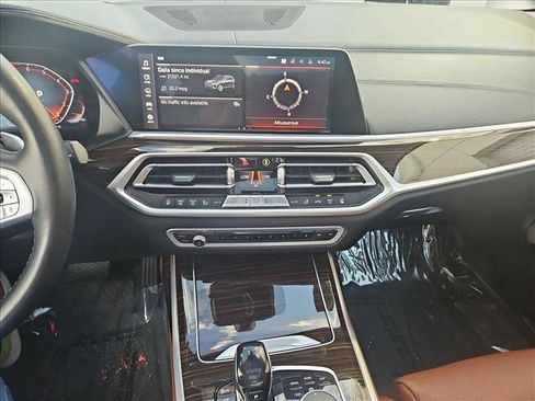 Used 2020 BMW X7 xDrive40i w/ Premium Package AWD/4WD image 15