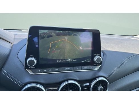 Used 2024 Nissan Sentra SV FWD image 13