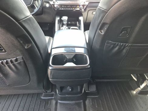 Used 2022 Kia Telluride LX FWD image 31