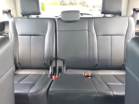Used 2023 Ford Expedition XLT AWD/4WD image 20