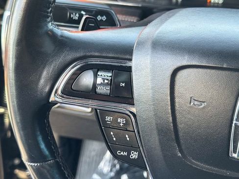 Used 2019 Lincoln Navigator L Reserve AWD/4WD image 29