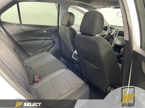 Used 2024 Chevrolet Equinox LT AWD/4WD image 18
