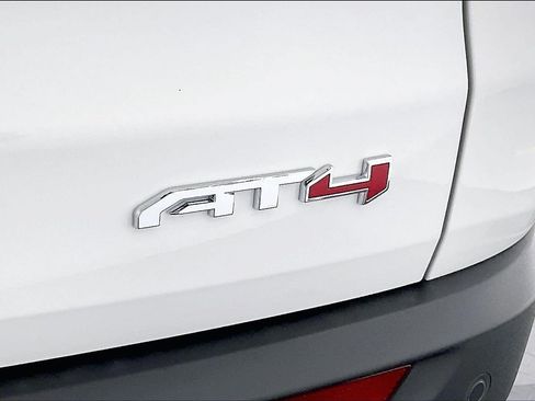 New 2026 GMC Acadia AT4 w/ Luxury Package AWD/4WD image 17