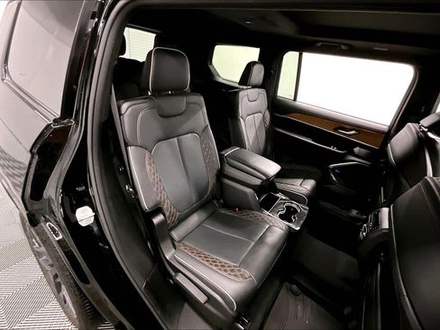 Used 2023 Jeep Grand Cherokee L Summit AWD/4WD image 26