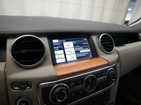 Used 2015 Land Rover LR4 HSE LUX AWD/4WD image 6