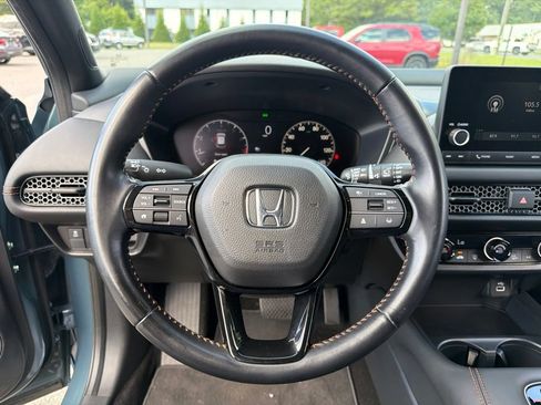 Used 2025 Honda HR-V Sport image 15