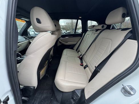 Used 2018 BMW X3 xDrive30i w/ Premium Package image 9