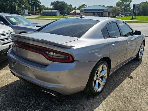 Used 2015 Dodge Charger SE w/ Popular Equipment Group RWD image 19