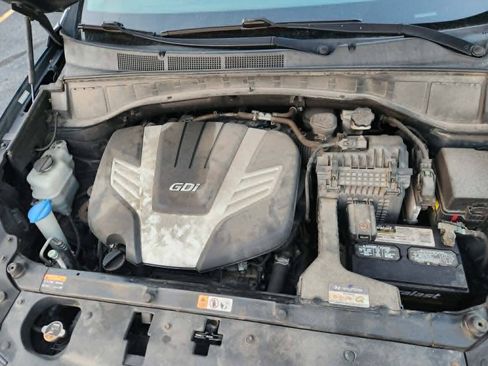 Used 2017 Hyundai Santa Fe SE AWD/4WD image 49