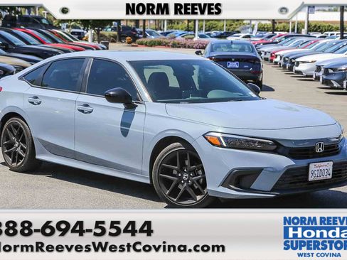 Used 2023 Honda Civic Sport image 1