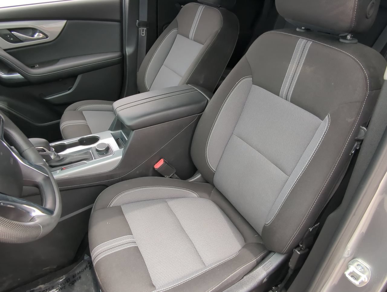 Used 2025 Chevrolet Blazer LT FWD image 21