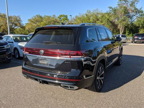Used 2025 Volkswagen Atlas SEL Premium R-Line image 5