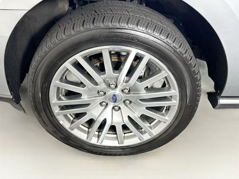 Used 2024 Ford Expedition Max Limited image 11