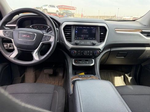 Used 2022 GMC Acadia SLE w/ Driver Convenience Package FWD image 11