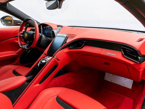 Certified 2024 Ferrari Roma image 40