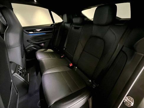 New 2025 Porsche Macan 4S Electric image 27