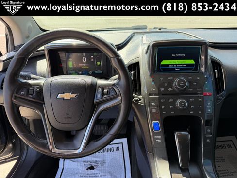 Used 2012 Chevrolet Volt Premium w/ Premium Trim Package image 19