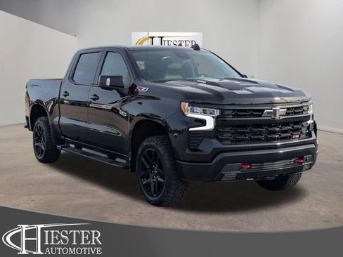 Used 2023 Chevrolet Silverado 1500 LT Trail Boss w/ Convenience Package II image 1